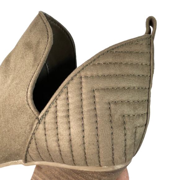 Carlos Santana Rouen Quilted Block Heel Faux Suede Ankle Booties Tan Brown 7.5M - Picture 7 of 10